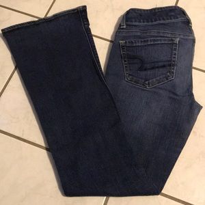 💥DONATING SOON💥AE Artist Jeans